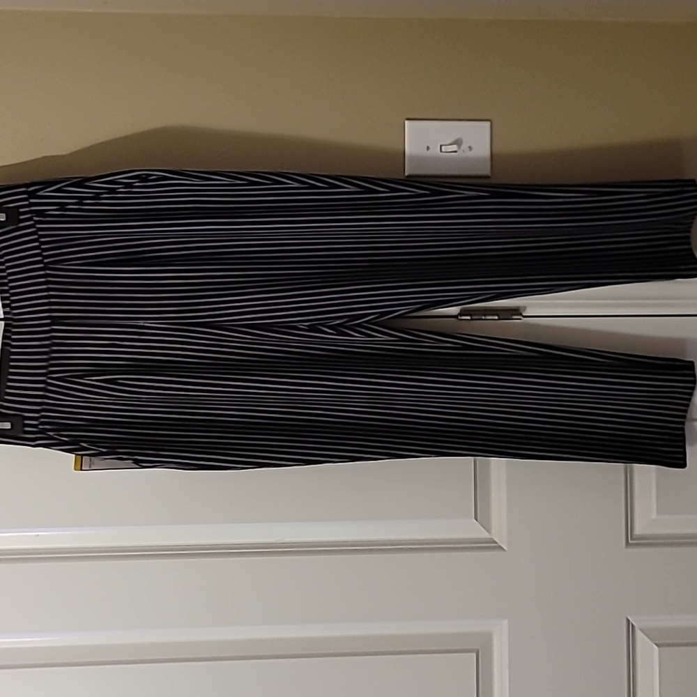 Hilary Radley black and white striped pants size S